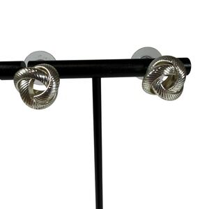Unbranded Silver Tone Ribbed Love Knot Stud Earrings Textured Interlocking Rings